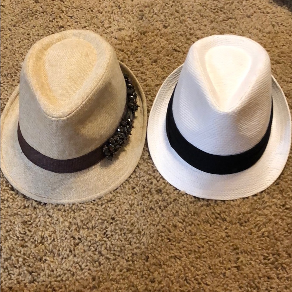 Two fadoras